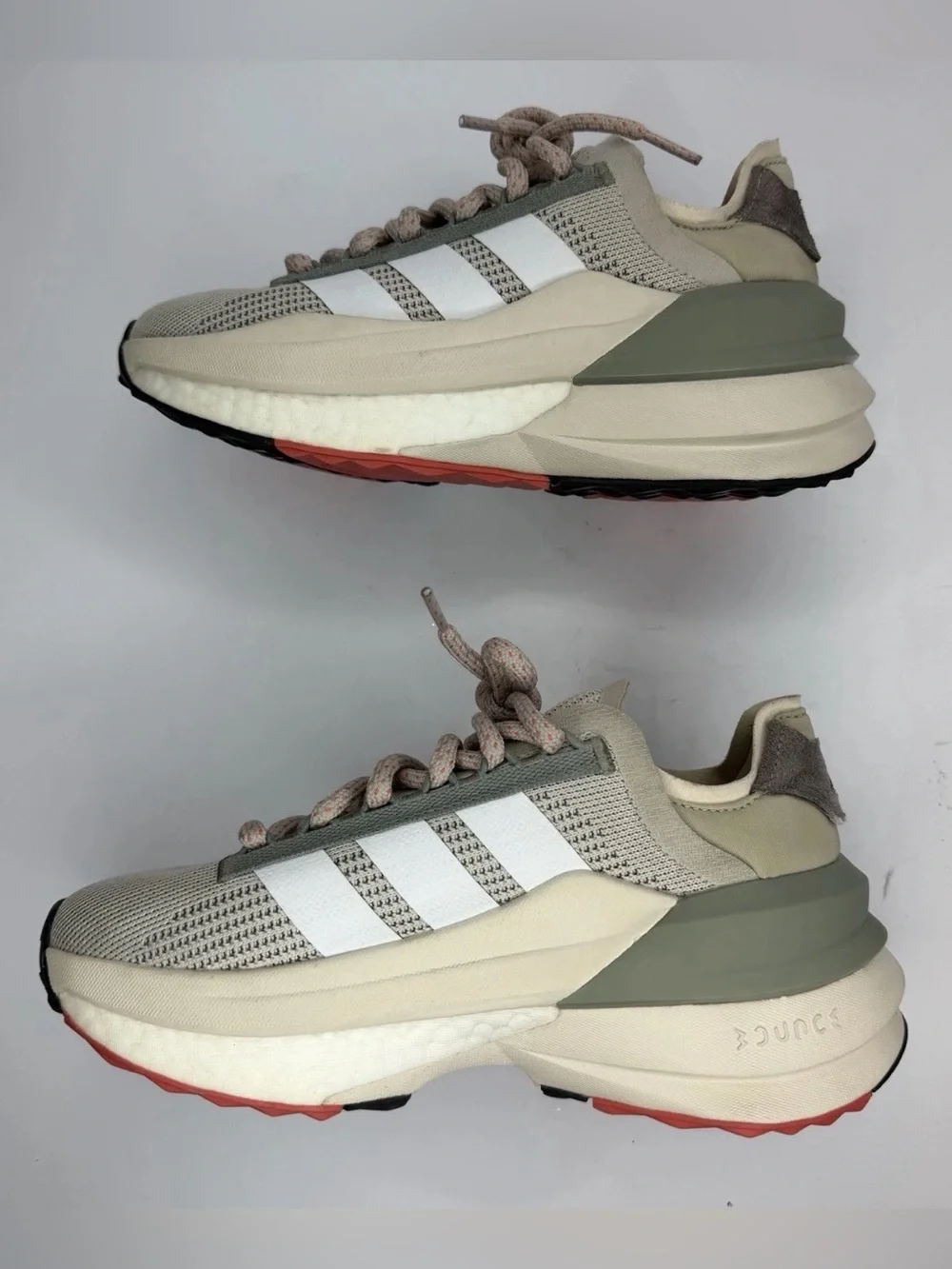 Adidas Avryn_X Women’s Size 5 Sneakers Running Shoes Putty Gray/Silver Pebble